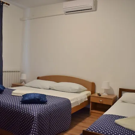 Krka Ivan Guest house 3*