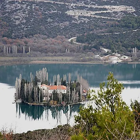 Guest house Krka Ivan
