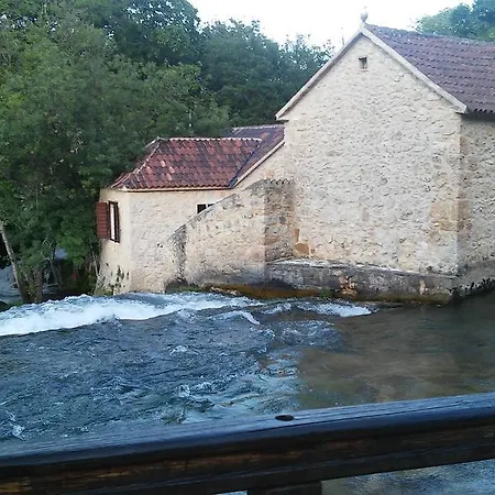 Krka Ivan Guest house 3*