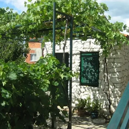 Krka Ivan 3*