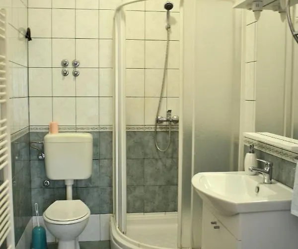 Krka Ivan 3* ロゾヴァック