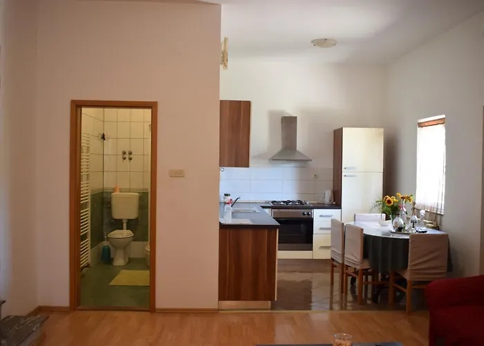 科尔卡伊万旅馆 罗佐瓦克