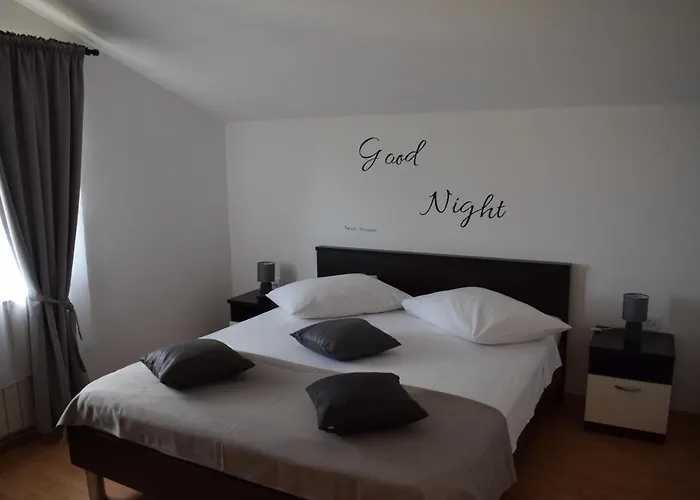 ゲストハウス Krka Ivan 3*