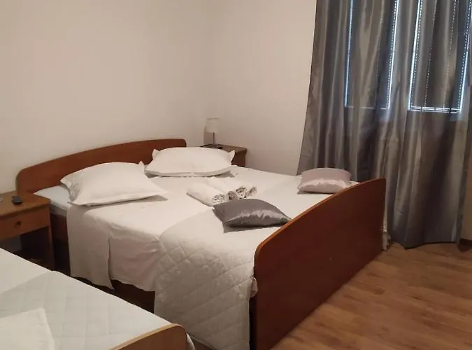 ゲストハウス Krka Ivan 3*